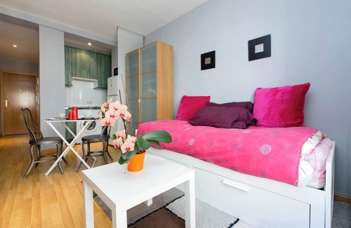 Embajadores House | Homerez - Studio in Central Madrid