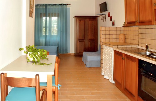 Pescia Romana Apartment | Homerez - Studio in Pescia Romana