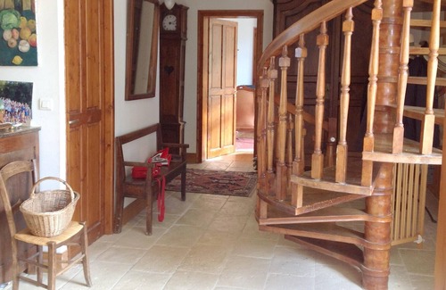Villeneuve-sur-Lot Villa | Homerez - Villa for 18 ppl. with swimming-pool and terrace at Villeneuve-sur-Lot
