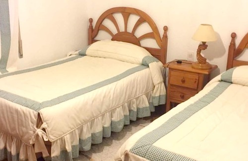 Las Jaras Villa | Homerez - Villa for 10 ppl. with swimming-pool, garden and terrace at Córdoba