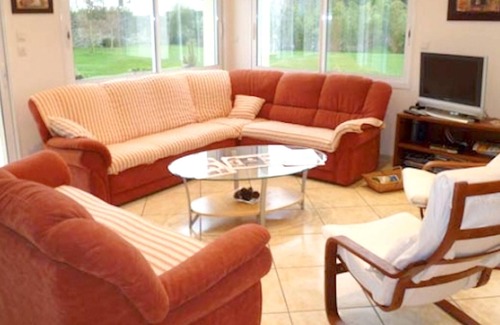 Saint-Nic Villa | Homerez - Villa for 12 ppl. with swimming-pool, jacuzzi and garden at Saint-Nic