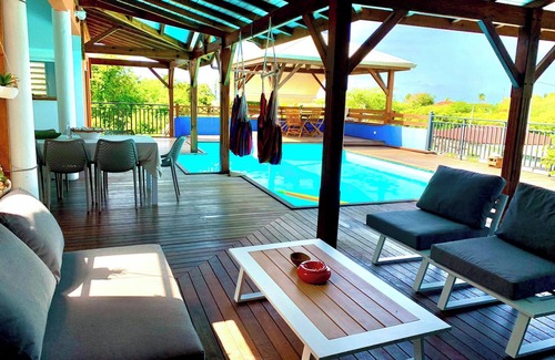 Saint-Francois Villa | Homerez - Villa in Saint-François