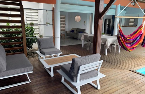 Saint-Francois Villa | Homerez - Villa in Saint-François