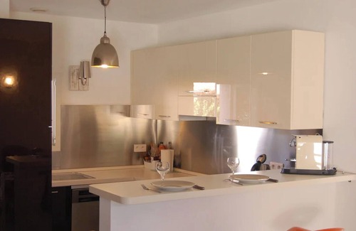 Monticello Villa | Homerez - Villa with Pool & Garden in Monticello
