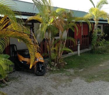 Lubok Buaya Cabin | Homestay Cenang Village Langkawi