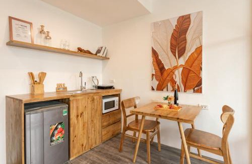 Đien Bien Apartment | Homestay CHẤT- Train Street,Self check
