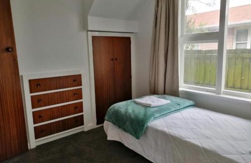 Christchurch House | Homestay Family rooms Near city center