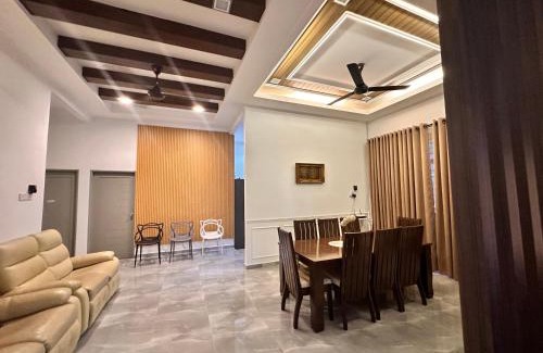 Dungun House | Homestay Husna
