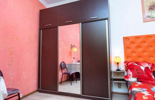 Sololaki Apartment | Homestay in Tbilisi center GM
