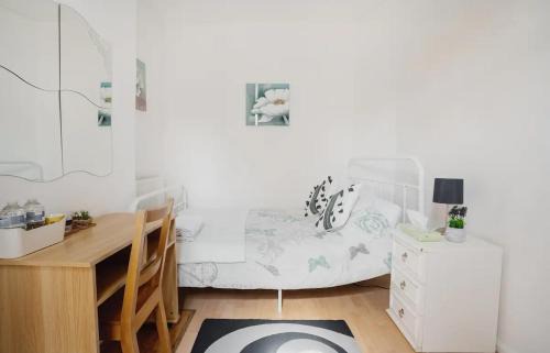 Tottenham House | Homestay near Tottenham Hotspur Stadium