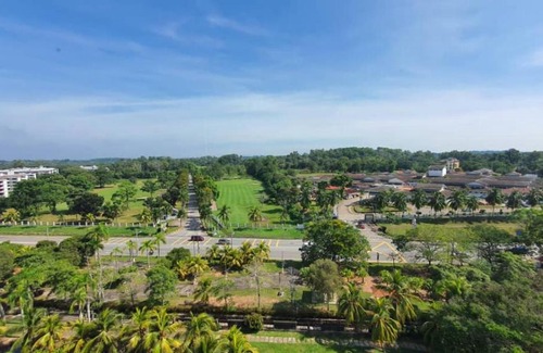 Kampung Teluk Kemang House | Homestay pd perdana