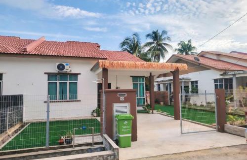 Kampung Ketapang House | Homestay Sepat Beach Stay