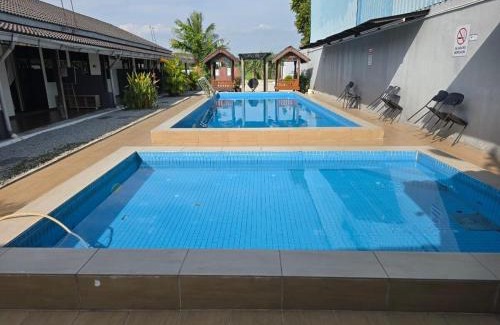 Central Seberang Perai Ski Chalet | Homestay Tok Ani by Ardzman Hospitality