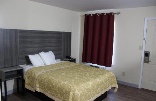 Canton Hotel | Homestead Inn