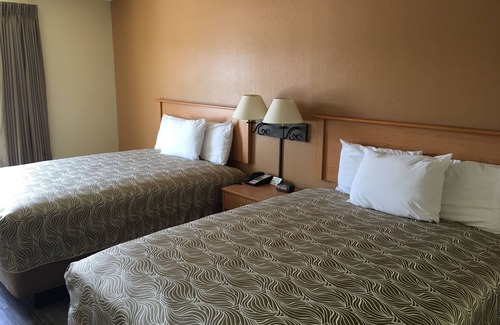 Soddy-Daisy Hotel | Hometown Inn Soddy Daisy