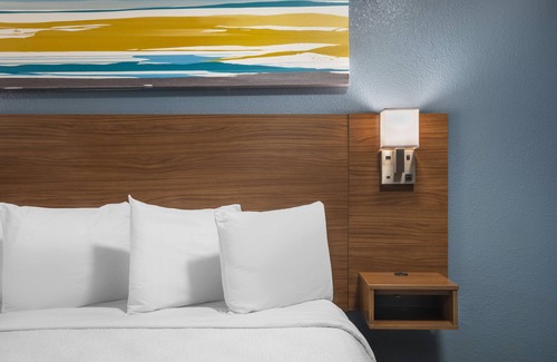 Conestee Hotel | Hometowne Studios Greenville