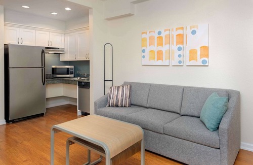Bonita Springs Hotel | Homewood Suites by Hilton Bonita Springs