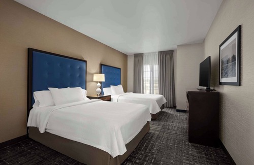 Greenacres Hotel | Homewood Suites by Hilton Bakersfield