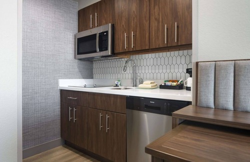 Fort Worth Hotel | Homewood Suites by Hilton DFW Airport South, TX