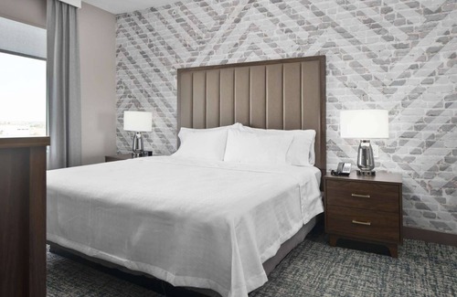 Fort Worth Hotel | Homewood Suites by Hilton DFW Airport South, TX