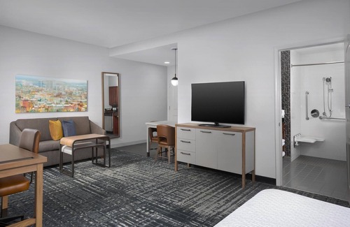 Crestline Heights Hotel | Homewood Suites by Hilton Birmingham South Inverness