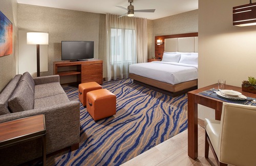 Mission Valley Hotel | Homewood Suites by Hilton San Diego Mission Valley/Zoo