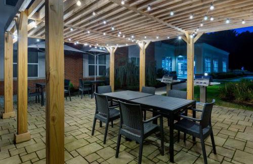 Readville Hotel | Homewood Suites by Hilton Boston/Canton, MA