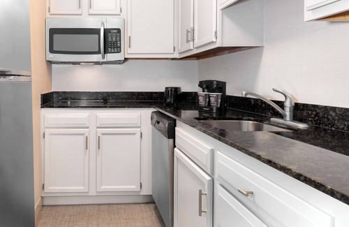Cheektowaga Hotel | Homewood Suites by Hilton Buffalo Airport