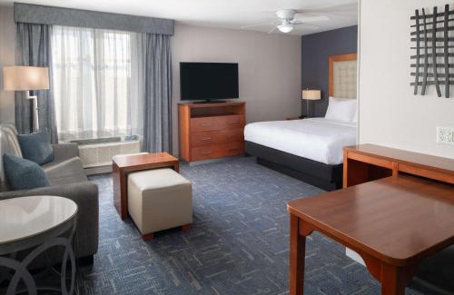 Nashua Hotel | Homewood Suites by Hilton Gateway Hills Nashua