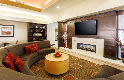 Lawton Hotel | Homewood Suites by Hilton Lawton