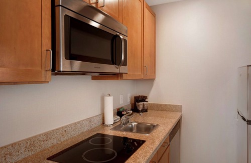 Brisbane Hotel | Homewood Suites by Hilton San Francisco Airport North