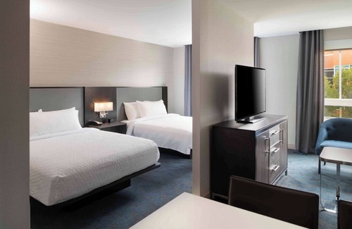 Chelsea Hotel | Homewood Suites by Hilton Boston Logan Airport Chelsea