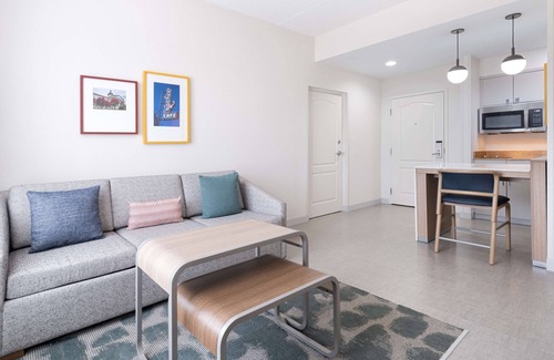 Columbia Hotel | Homewood Suites by Hilton Columbia