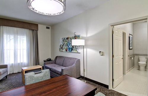 Cranford Hotel | Homewood Suites by Hilton Newark-Cranford