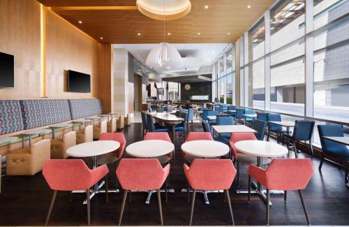 Downtown Denver Hotel | Homewood Suites- Denver Downtown Convention Center