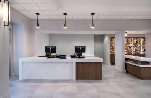 Medford Hotel | Homewood Suites Medford