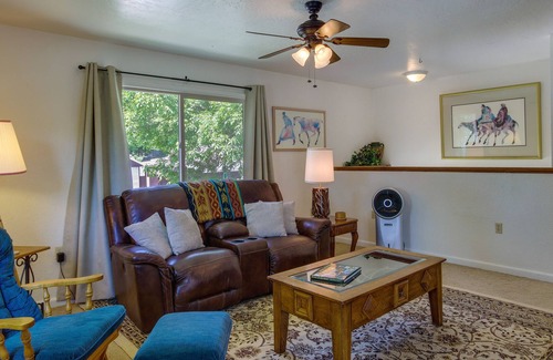Central - Terry Apartment | Homey Billings Apartment w/ Deck & Grill!