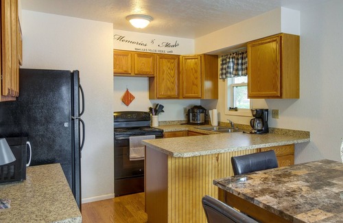 Central - Terry Apartment | Homey Billings Apartment w/ Deck & Grill!