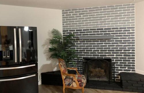 Las Vegas House | Homey Comfy Vacation Rentals - Las Vegas