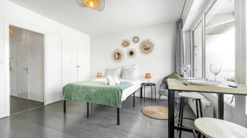 Ambilly Apartment | Homey Garden - Parking Gratuit, Balcon, Proche Tram, Netflix