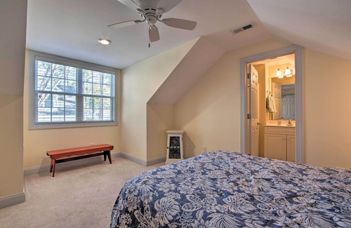 St. James House | Homey Southport Retreat ~ 8 Mi to Downtown!