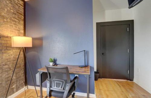 Lower East Side Apartment | Homey Studio McKinley Beach - Brady St Lower East
