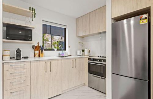 Te Atatu Peninsula House | Homey Te Atatu Stay