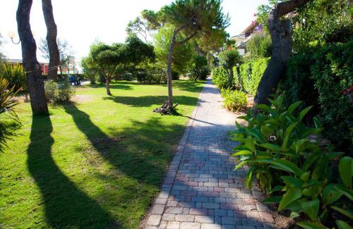 Pineto Apartment | Homiday - Appartamenti Pinetina