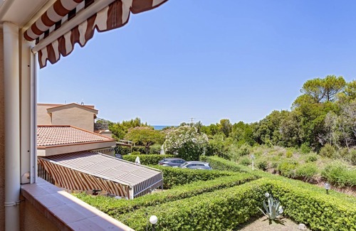 Rosignano Marittimo Apartment | Homiday- Eco Residence- Private Beach and Pool