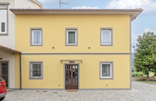 San Martino a Ulmiano Apartment | Homiday - Oriana House - Apt Rhinoceros