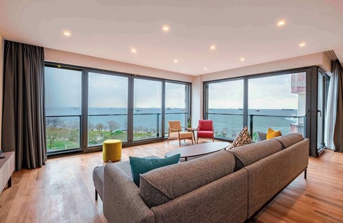 Bakırkoy Apartment | Homie Suites | Bakırköy | Panoramic Sea View #BA5