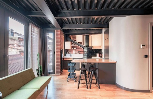 Taksim Apartment | Homie Suites | Cihangir | 1br Apartment #L1