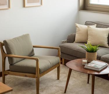 Collblanc y La Torrassa Apartment | Homing Barcelona 101