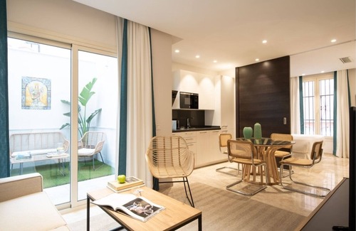 Encarnacion-Regina Apartment | Hommyhome Vera Cruz 002